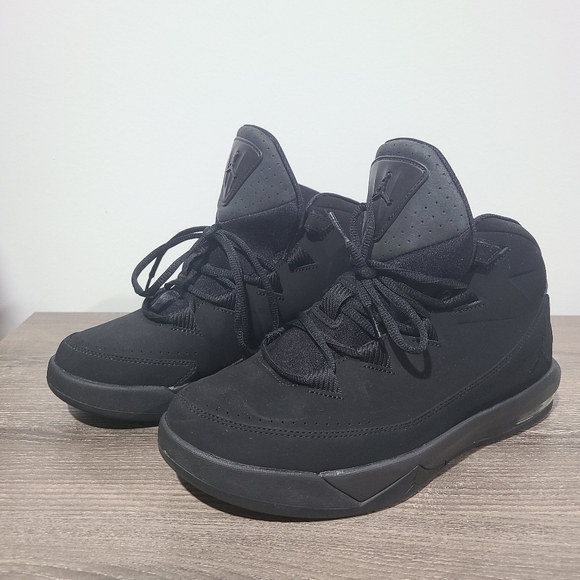 Jordan Air Deluxe Triple Black -807717-010- Size 8 women's - Pre-Owned - Picture 1 of 8